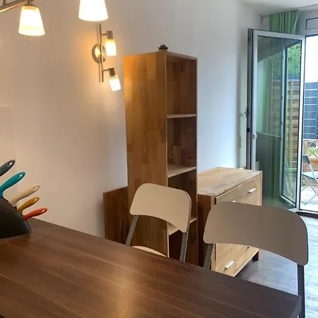 Luxurious , Next To University& Wifi, Free Parking, Bed&matress * Regensburg