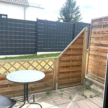 Luxurious , Next To University& Wifi, Free Parking, Bed&matress *